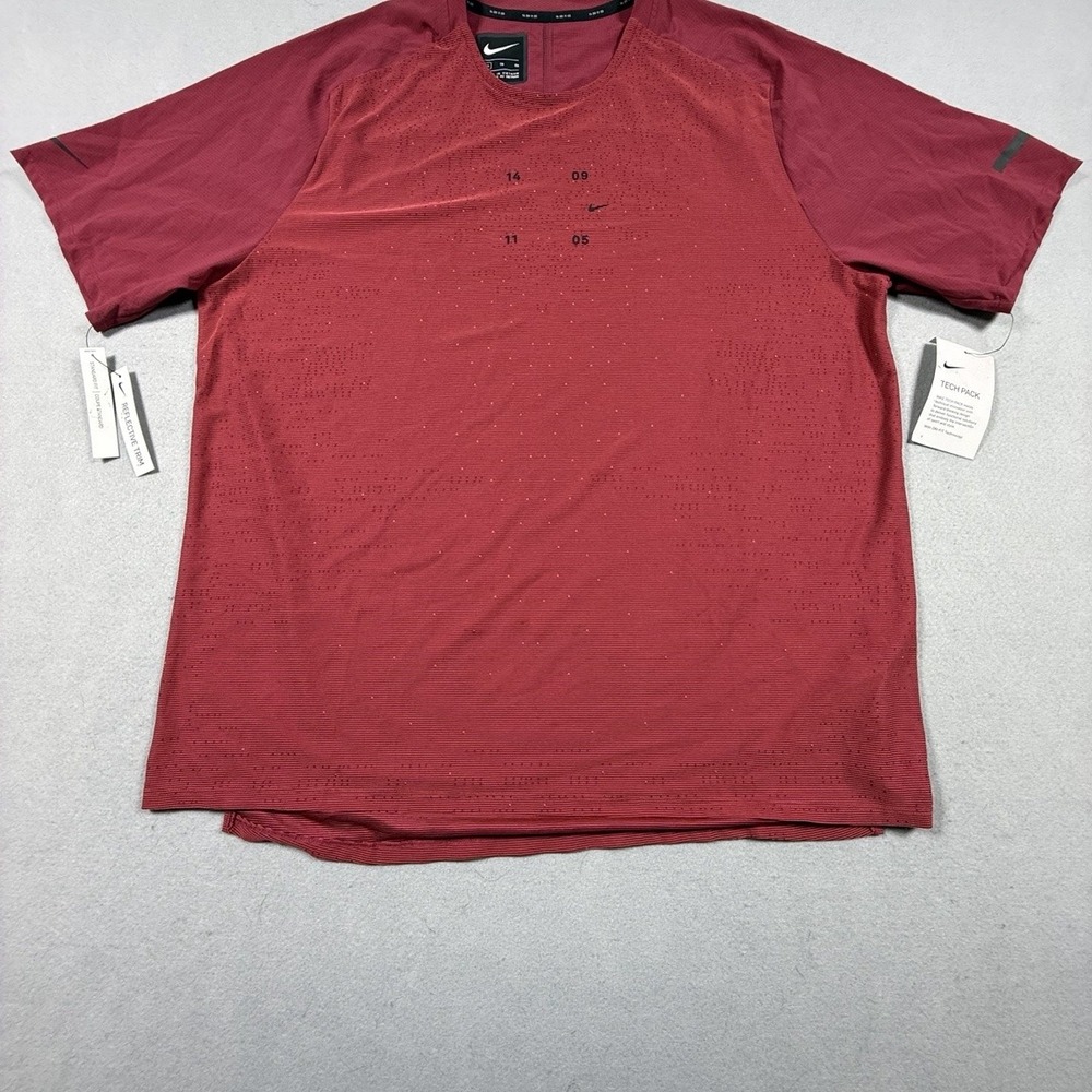 Nike Tech Pack Running Top Mens XL Burgundy Short Sleeve Reflective Training